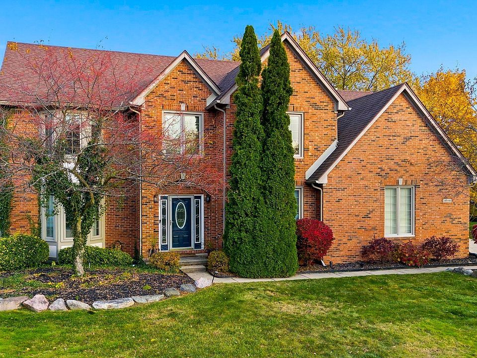 1st image of 18546 Glastonbury Dr