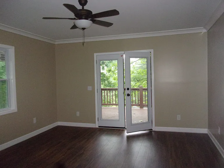 441 Dunlap St — Photo 5