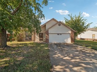 12402 E 83rd St N, Owasso, OK 74055