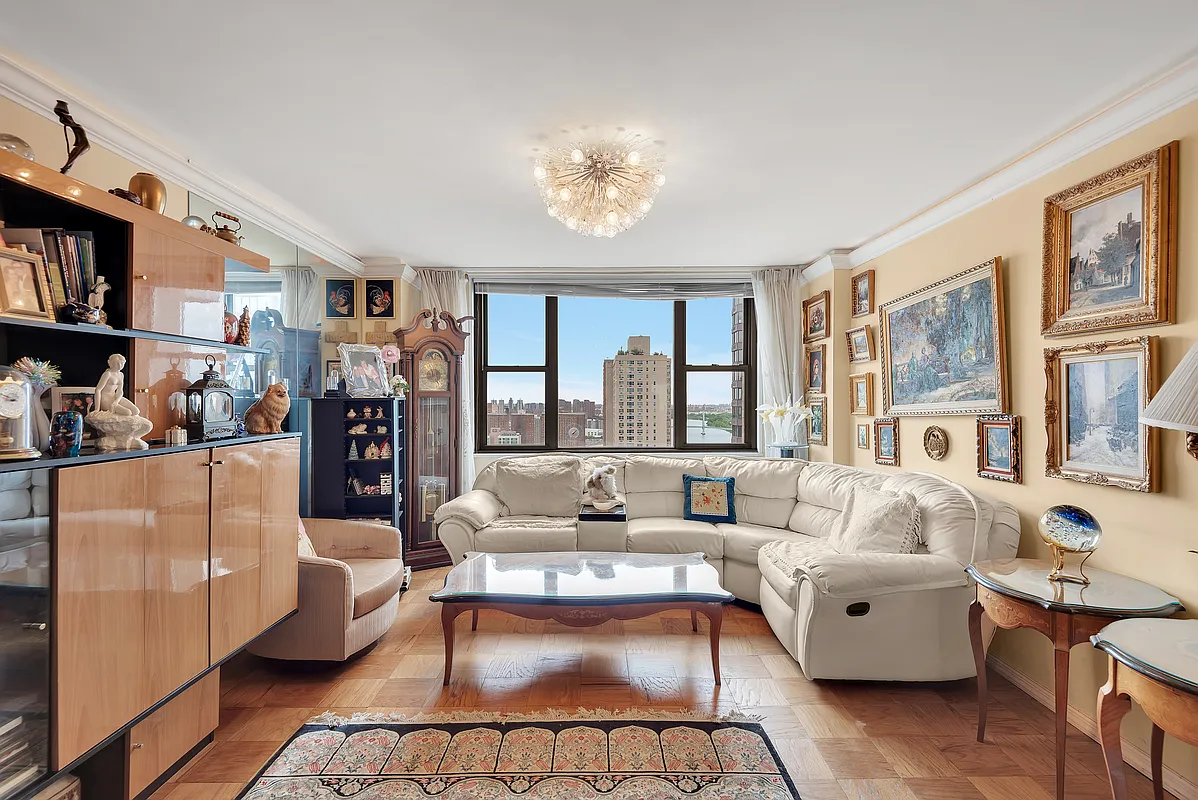 444 East 86th St Unit 27J  