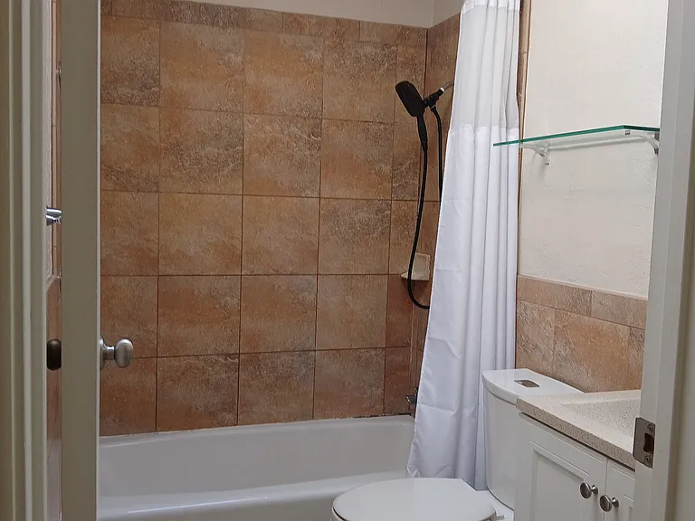 525 Cole St — Photo 12