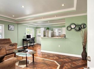 1910 Federal Ave, Costa Mesa, CA 92627