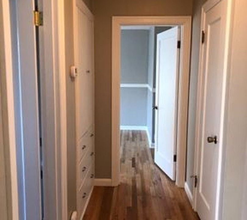 1st image of 724 S 1st Ave