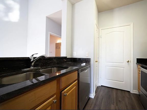 4th image of 17920 Villa Creek Dr #17920