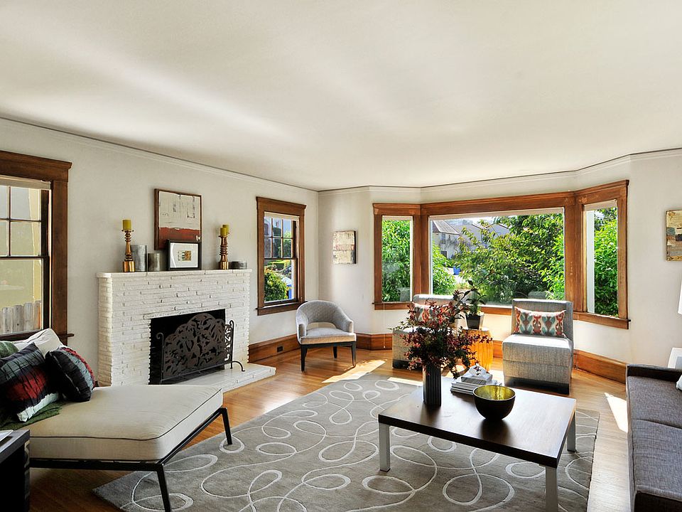1st image of 461 Urbano Dr