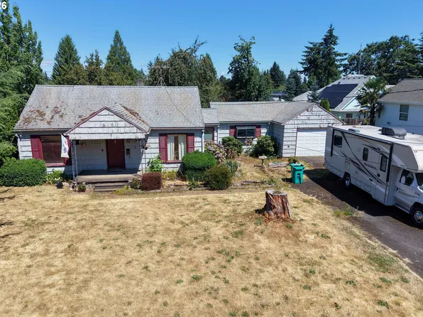 10831 NE Knott St, Portland, OR 97220
