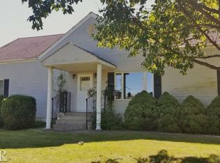 228 Greenwood Ave, Bloomington, IL 61704