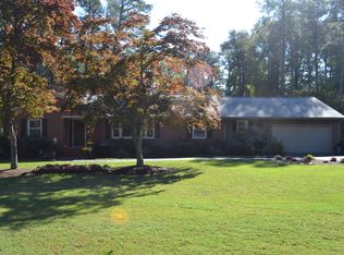 105 Poplar Point Rd, Yorktown, VA 23692