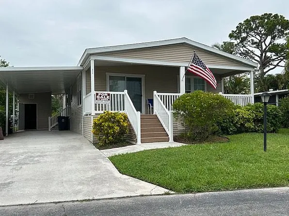 6319 Dogwood Ln, Lake Worth, FL 33462