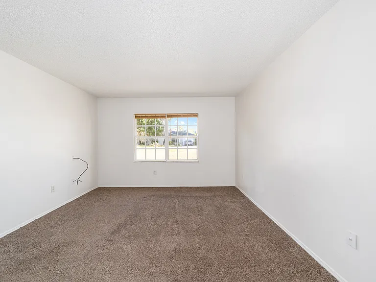 325 Oak Track Crse — Photo 19