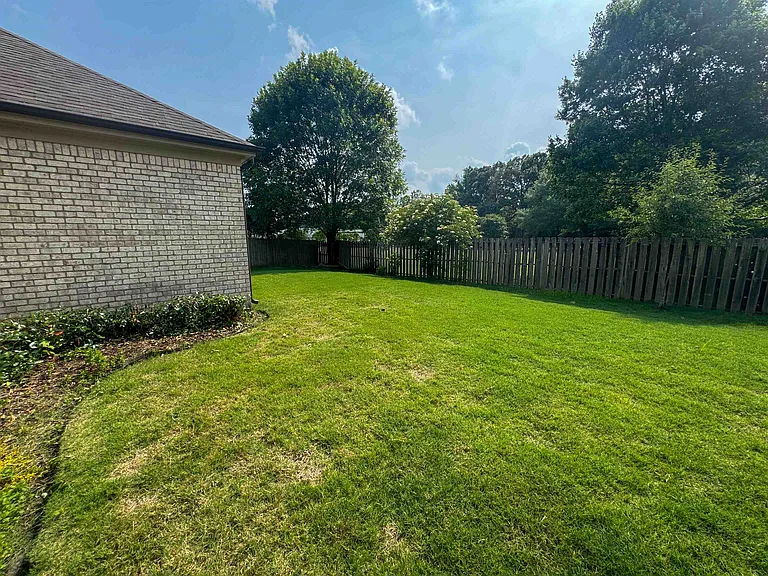 4435 Chestnut Hill Dr — Photo 22