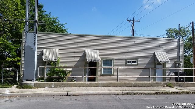 1st image of 1701 Perez St