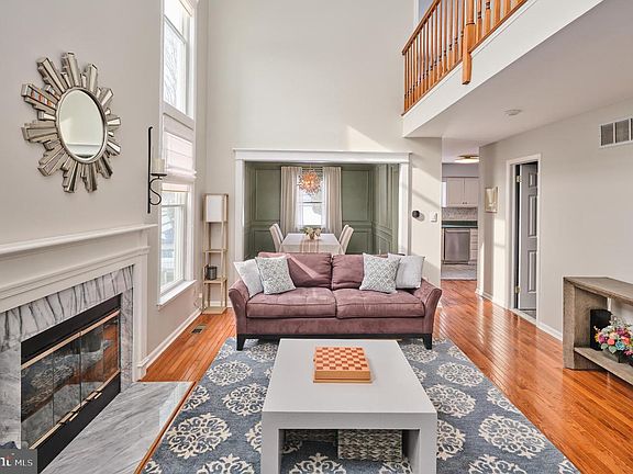 5th image of 117 Cottonwood Ct