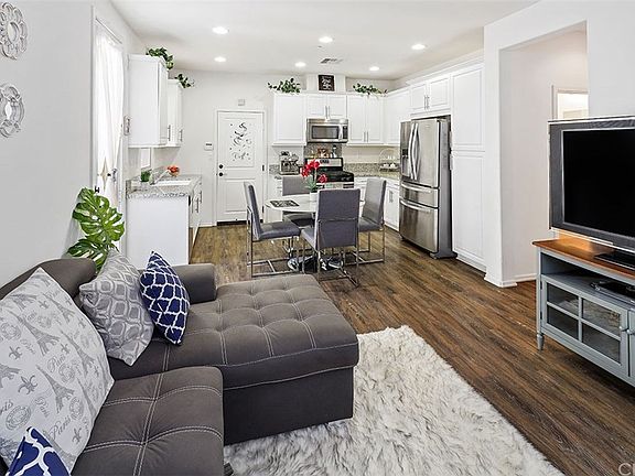 5th image of 669 S Casita St