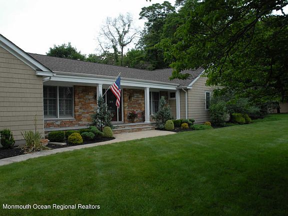 2nd image of 88 Brookwood Dr