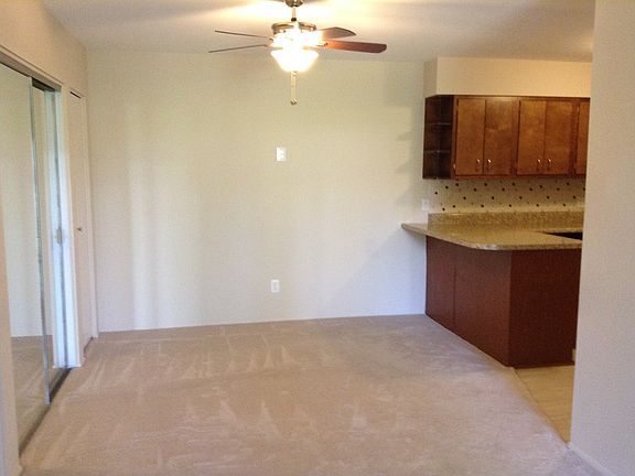 5th image of 9117 Villaridge Ct #351