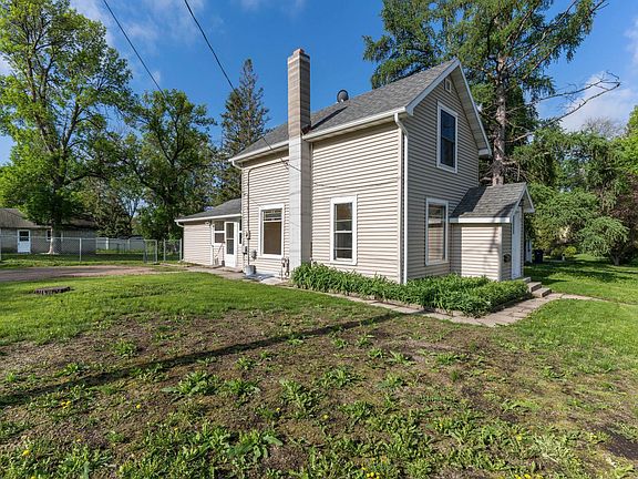 315 W Alcott Ave, Fergus Falls, MN 56537 | MLS #6539346 | Zillow