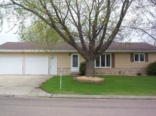 424 7th Ave S, Brownton, MN 55312