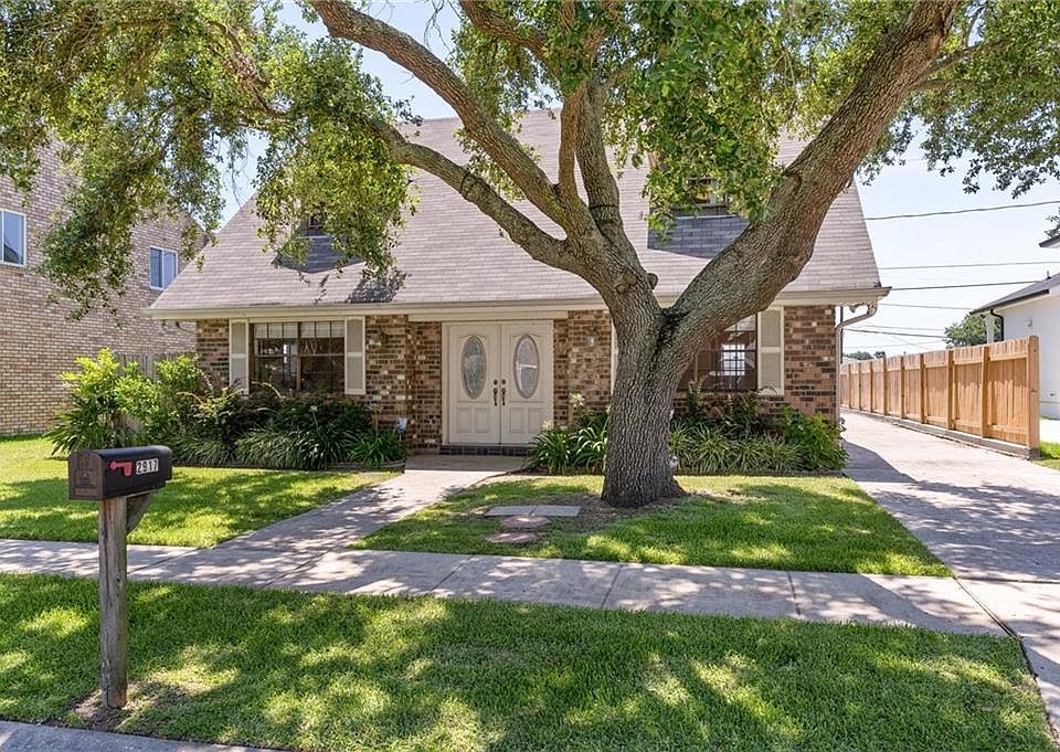 1st image of 2917 Golden Dr