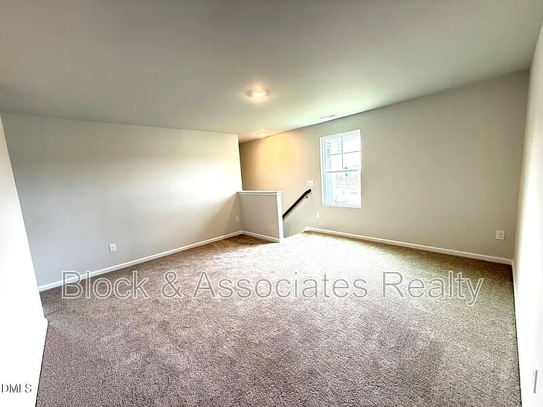 304 Marmalade Sky Ln — Photo 17