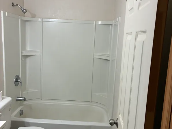(undisclosed Address), Milwaukee, WI 53209
