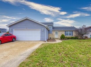 1111 Home Ct, Shorewood, IL