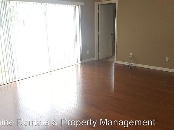 4th image of 1620 NW 29th St