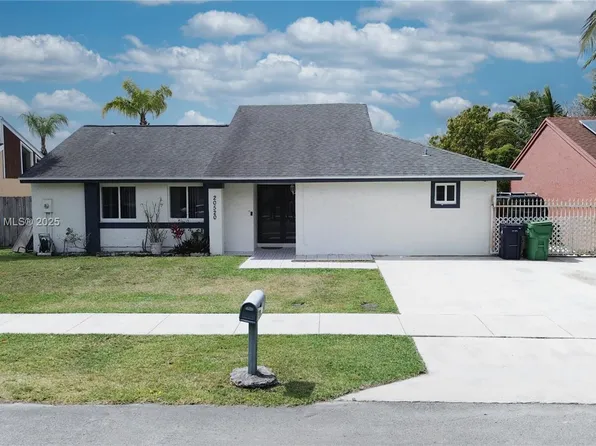 20520 SW 124th Pl, Miami, FL 33177