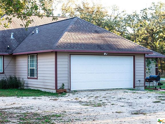 3rd image of 121 County Road 436