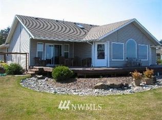 922 Claire Ct, Ocean Shores, WA