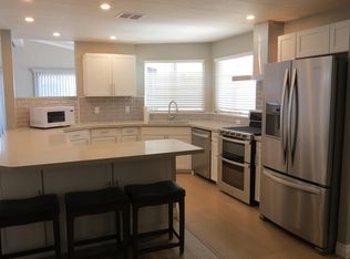 39726 Manzanita Dr, Palm Desert, CA 92260