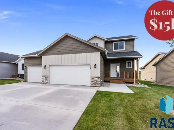 704 Creekside Ave, Harrisburg, SD 57032