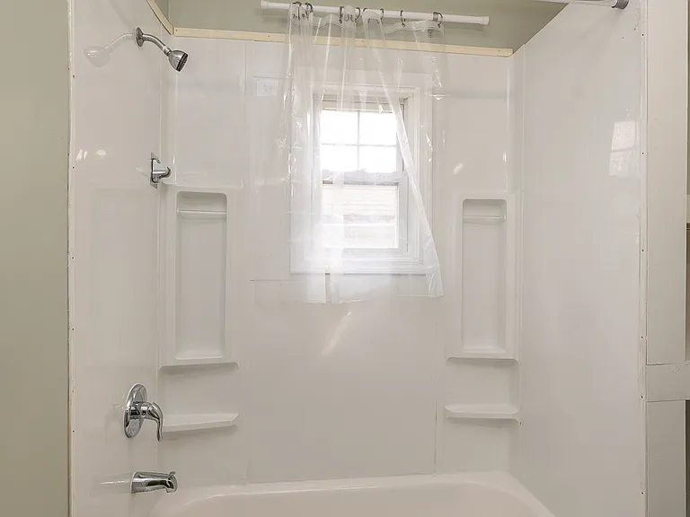 5030 Arch St — Photo 34