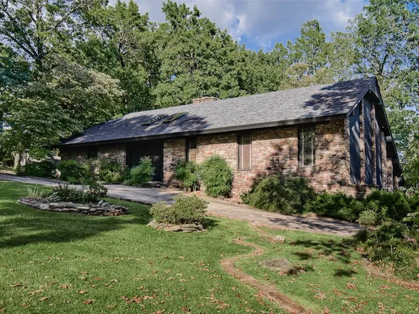 205 Suttle Dr, Springdale, AR 72764