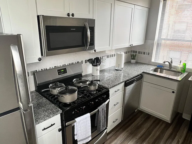 1001 Saint Paul St #10H — Photo 18