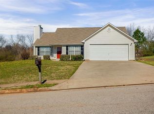 35 Lewis Ln, Covington, GA 30016