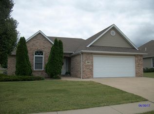 308 Heidi Ln, Centralia, MO 65240