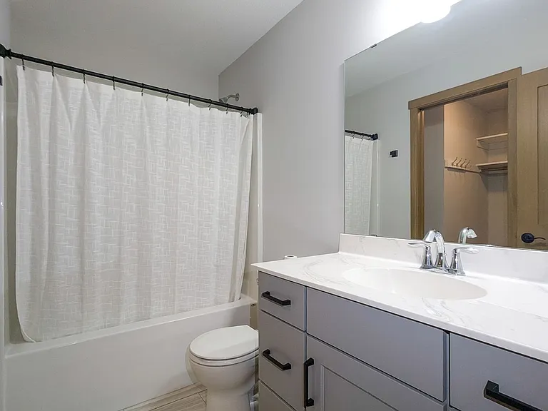 2201 Hadley Hills Dr NE — Photo 17