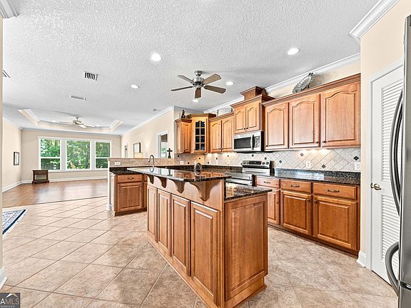 2nd image of 238 Miller Dr