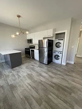 5th image of 76 Congress St #1