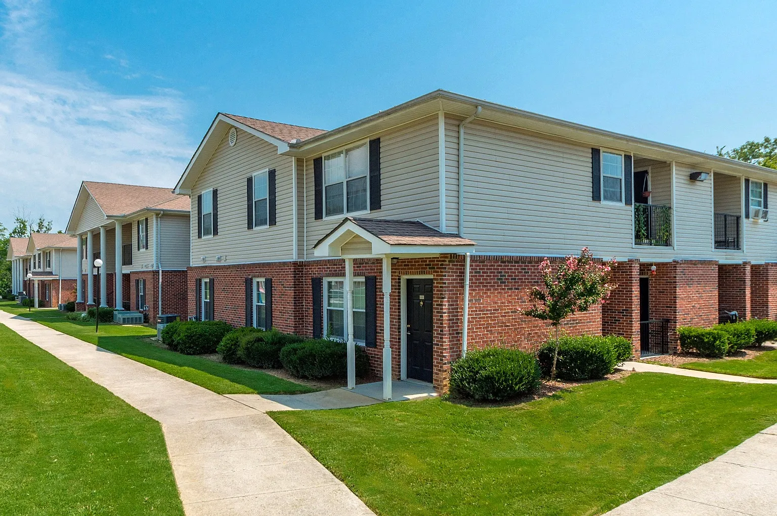 Dawnville Meadows Apartments — Photo 2