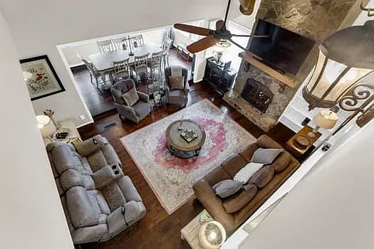 1833 Tree Top Ct — Photo 7