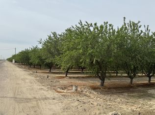 9495 W Kamm Ave, Caruthers, CA 93609