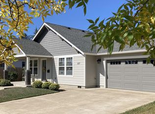 527 4th Ave SE, Albany, OR 97321