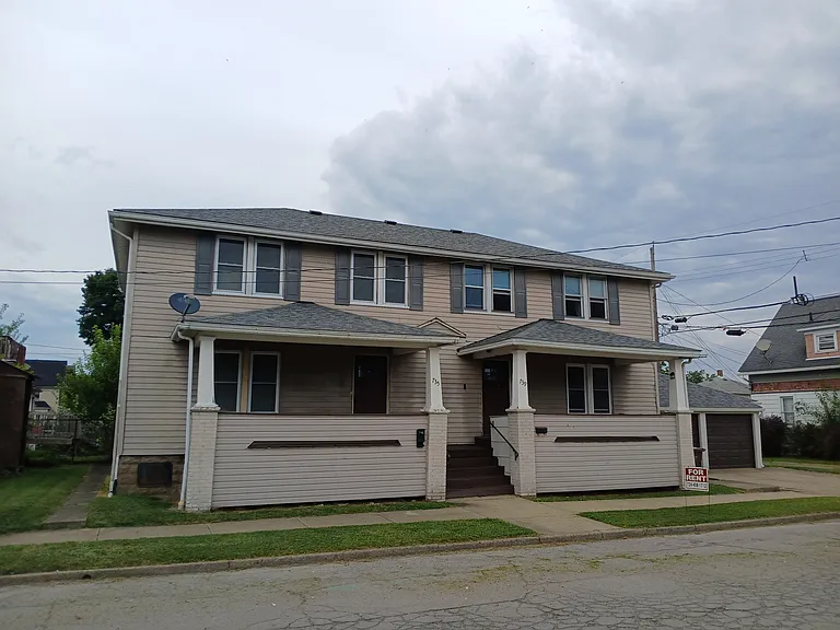 739 King St — Photo 1