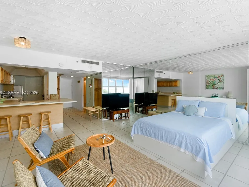 100 Lincoln Rd #1039