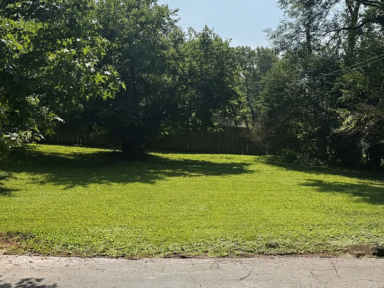 238 W Skyline Dr — Photo 18