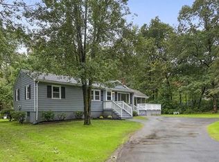 14 Jefferson Rd, Tewksbury, MA 01876