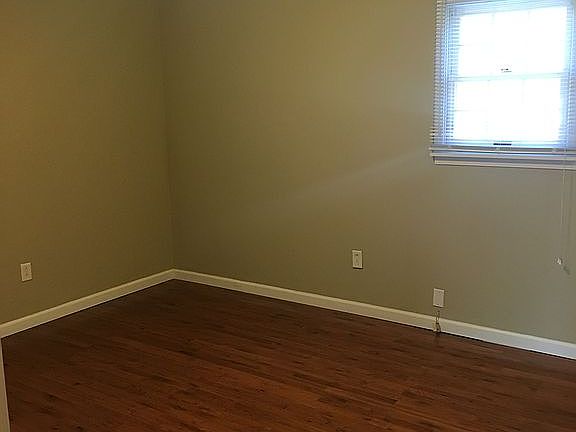 3rd image of 2548 Peach Tree St