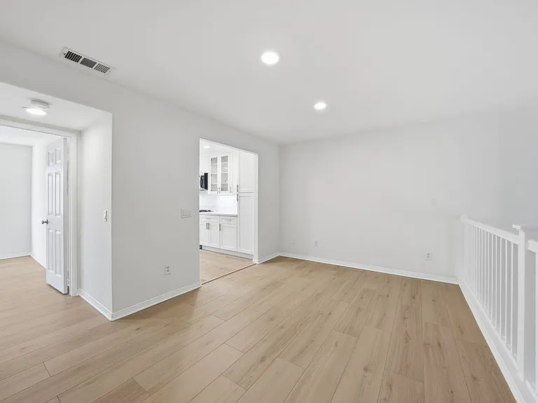 25715 Wagner Way #B — Photo 5